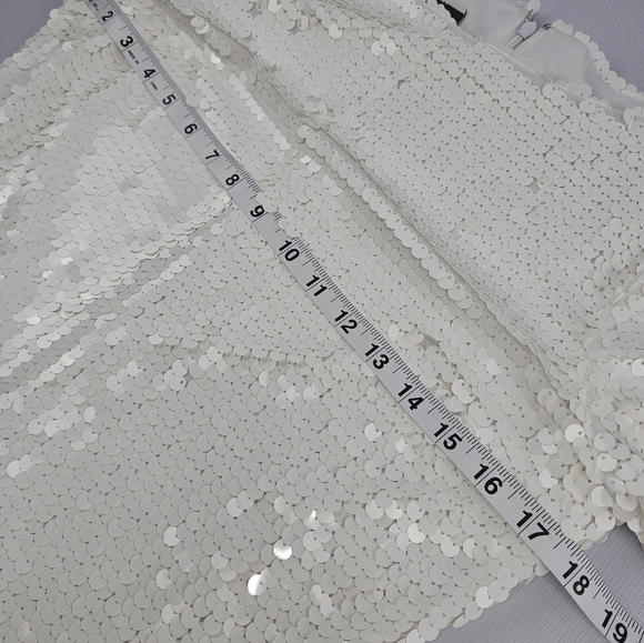 Muse Crew Neck Mini Fitted Dress White Sequin Size 8 - Picture 7 of 9